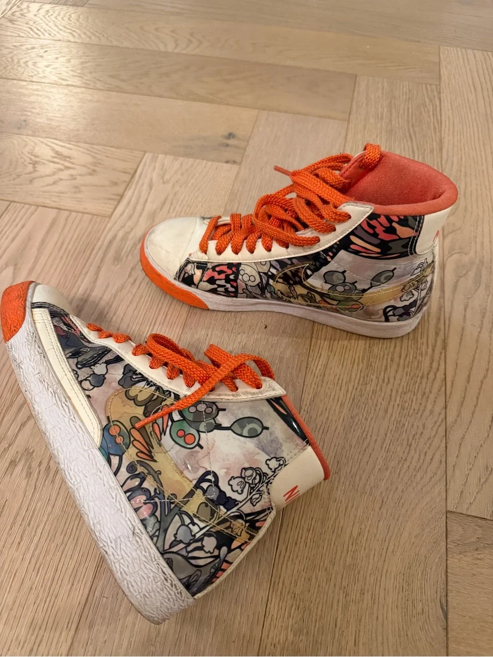 Nike Blazer Mid graffiti/art-print high-tops